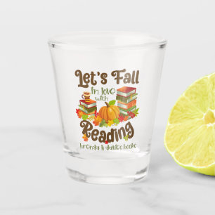 Liebe mit dem Lesen von Brenda K Davies Books Schnapsglas