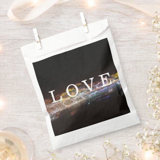 LIEBE mit elektrischen Lichtern Geschenktütchen (Ausgeschnitten)