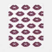 Liebe mit Glitzer Buchstaben in Lippenmuster Fleecedecke (Vorderseite)