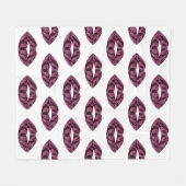 Liebe mit Glitzer Buchstaben in Lippenmuster Fleecedecke (Vorderseite (Horizontal))