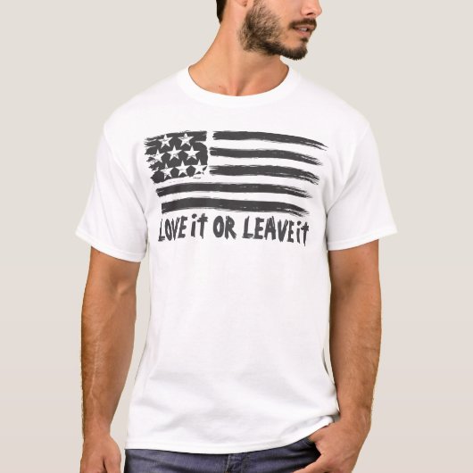 Liebe oder verlass der amerikanischen Flagge T-Shirt (Vorderseite)