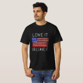 Liebe oder verlass der USA-Flagge T-Shirt (Vorne ganz)
