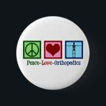 Liebe Orthopädie Button<br><div class="desc">Peace Liebe Orthopädie. Ein niedliches Weihnachtsgeschenk für einen orthopädischen Chirurgen oder Orthopäden, der mit dem Muskel-Skelett-System arbeitet und Patienten, die Schulter und angesagte Operation benötigen. Ein Friedenszeichen, ein Herz und ein Skelett.</div>