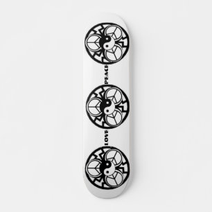 Liebe Peace Skateboard