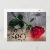Liebe Rote Rose Blume Rustikales Holz Postkarte (Vorne/Hinten)
