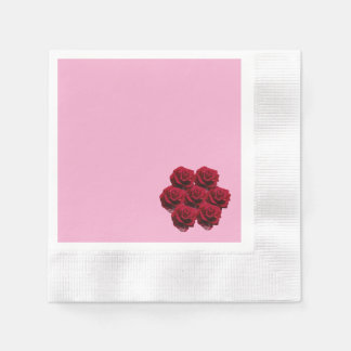 Liebe. Rote Rosen aus dem Garten. Serviette