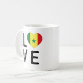 Liebe - senegalesische Flagge Kaffeetasse (Vorderseite Links)