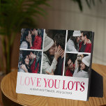 Liebe Sie lieben 5 Foto Fotoplatte<br><div class="desc">Individuelle Familienbilderplakette mit einer 5-Foto-Collage,  den Begriffen "Liebe Sie viel" in einer rosa/roten Farbskala und einer Textvorlage,  die Sie personalisieren können.</div>