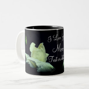 Liebe Sie Mama Weiße Rosenknospe Personalisiert Zweifarbige Tasse