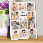 Liebe Sie Oma Personalisiert 11 Foto Großeltern Fotoplatte<br><div class="desc">Mit unserer individuell gestaltbaren Collage-Plakette aus Foto, einem herzlichen und einzigartigen Geschenk für die ganz besonderen Großeltern in Ihrem Leben. Diese wunderschön gestaltete Plakette ermöglicht es Ihnen, 11 Ihrer Lieblingsstifte zu präsentieren und eine moderne, elegante und schlichte Collage zu schaffen, die Wärme und Liebe ausstrahlt. Personalisieren Sie diese Tafel mit...</div>