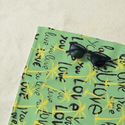 Liebe Sie Spaß Sommerpalmen Typografie Kunst Strandtuch (Beispiel)