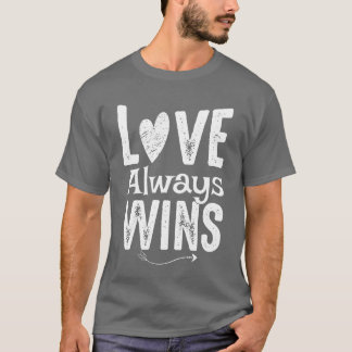 Liebe siegt Liebe siegt immer Retro T-Shirt