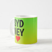 Liebe Sydney (oder Ihr Text) Herz auf Grün Gold Kaffeetasse (Vorderseite Links)