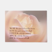 Liebe tanzt weiche Rose Inspiration Zitat Fußmatte (Vorderseite)