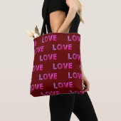 LIEBE TASCHE (Von Nahem)