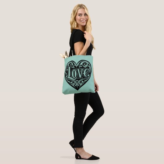 Liebe Tasche (Am Model)