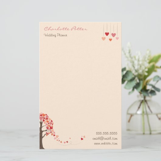 Liebe Tree mit herzförmigen Blätter Briefpapier (Stehend Vorderseite)