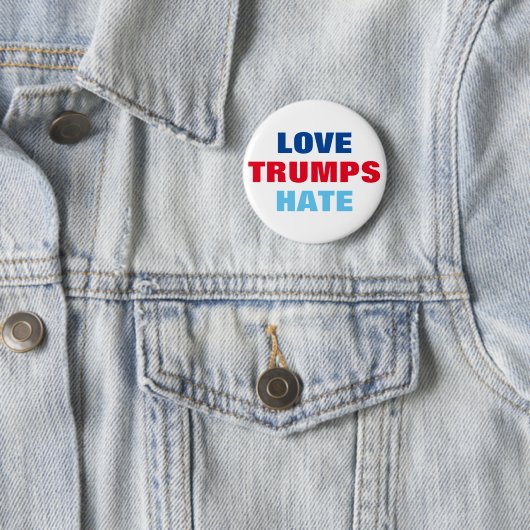Liebe-Trumpf-Hass Button (Beispiel)