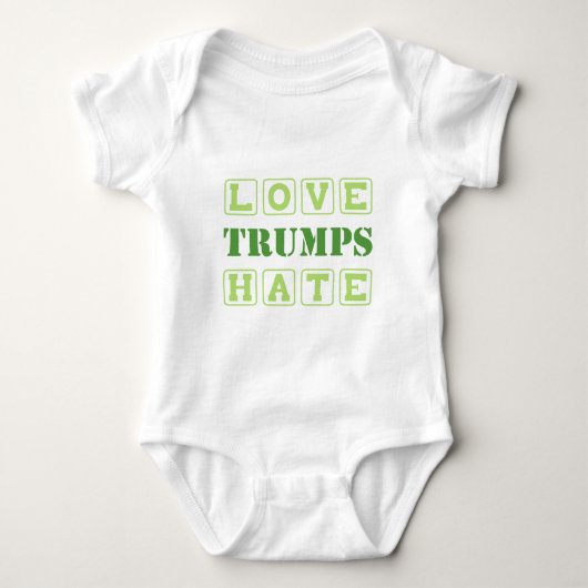 LIEBE TRUMPS HASEN BABY STRAMPLER (Vorderseite)