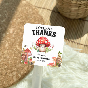 Liebe und Dank Fungi Mushroom Moth Baby Dusche Quadratischer Aufkleber