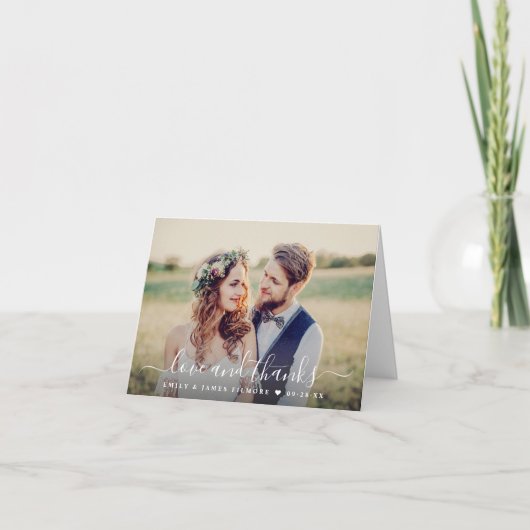 Liebe und dank handgeschriebenem Skript-Hochzeitss Dankeskarte (Vorderseite)