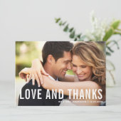 Liebe und Dank | Moderne Typografie-Foto Hochzeit Dankeskarte (Stehend Vorderseite)