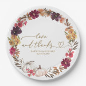 Liebe und Dank Pumpkin Burgundy Floral Wedding Pappteller (Vorderseite)