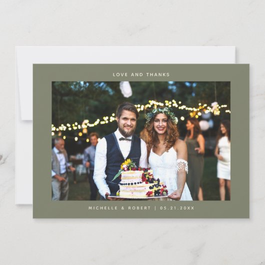 Liebe und Dank Simple Wedding Foto Sage Green Dankeskarte (Vorderseite)