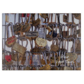 Liebe und Eiffelturm. Paris. Frankreich. Schneidebrett (Vorderseite)