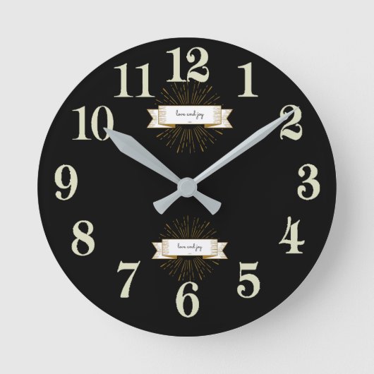 Liebe und Freude Runde Wanduhr (Vorderseite)