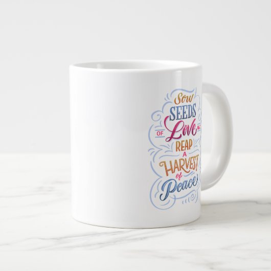 Liebe und Frieden Jumbo-Tasse (Vorderseite Rechts)