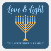 Liebe und Light Blue Gold Hanukkah Menorah Quadratischer Aufkleber (Vorderseite)