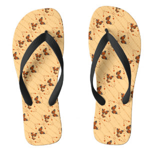 Liebe und Schmetterlinge in Orange Badesandalen