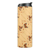 Liebe und Schmetterlinge in orangefarbener Version Thermosbecher (Nach links gedreht)