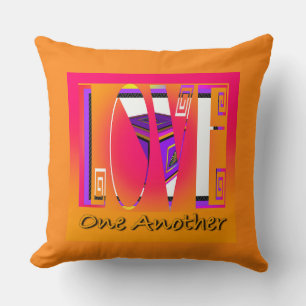 Liebe untereinander Grafik Orange Kissen