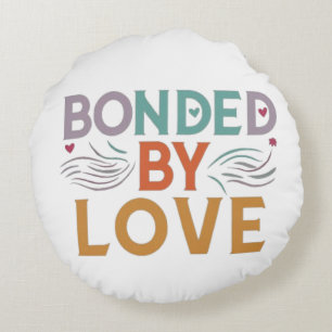 Liebe vereint - "Bonding by Liebe" Multicolor Rundes Kissen