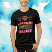 Liebe vereint Hate-Divisionen Tri-Blend Shirt