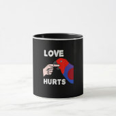 Liebe verletzt Eclectus Parrot Tasse (Zentrum)