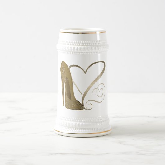 Liebe-Vintager Stilett-Schuh und Herzen Bierglas (Mittel)