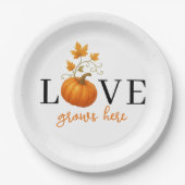 LIEBE wächst hier | Pumpkin Lettern Fall Pappteller (Vorderseite)