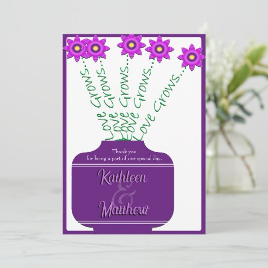 "Liebe wächst" Lila Hochzeitsprogramm für Blumen Programm (Stehend Vorderseite)