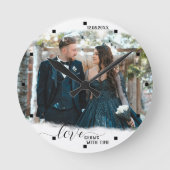 Liebe wächst mit der Zeit Foto Hochzeitsuhr Runde Wanduhr (Vorderseite)