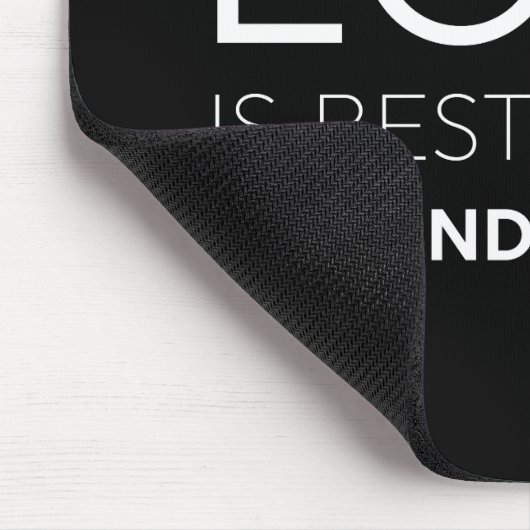 Liebe wird am besten bedingungslos serviert mousepad (Ecke)