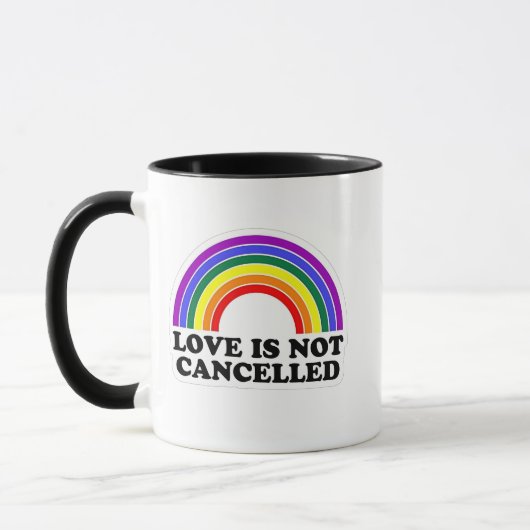 Liebe wird nicht im Monat des Rainbow LGBT Pride a Tasse (Links)