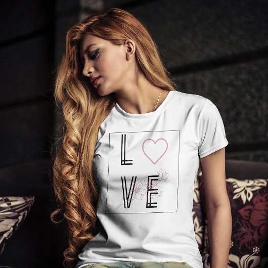 Liebe zitieren schwarze Typografie und rosa Blume T-Shirt