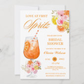 Liebe zum ersten Spritz Floral Cocktail Brautparty Einladung (Vorderseite)