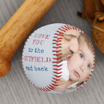 Liebe zum Outfield and Back Gray Foto Baseball<br><div class="desc">Personalisiertes Baseball mit zwei Fotos und ein schönes Baseball-Zitat von den Kindern. Der Wortlaut lautet "Liebe nach außen und hinten" und wird in ausgebrüsttem Druck und Schreibmaschinentext geschrieben. Die Fotovorlage ist für Sie zum Set bereit, um Ihre Bilder und das Jahr hinzuzufügen. Das Design ist in einer Farbpalette aus Grau,...</div>