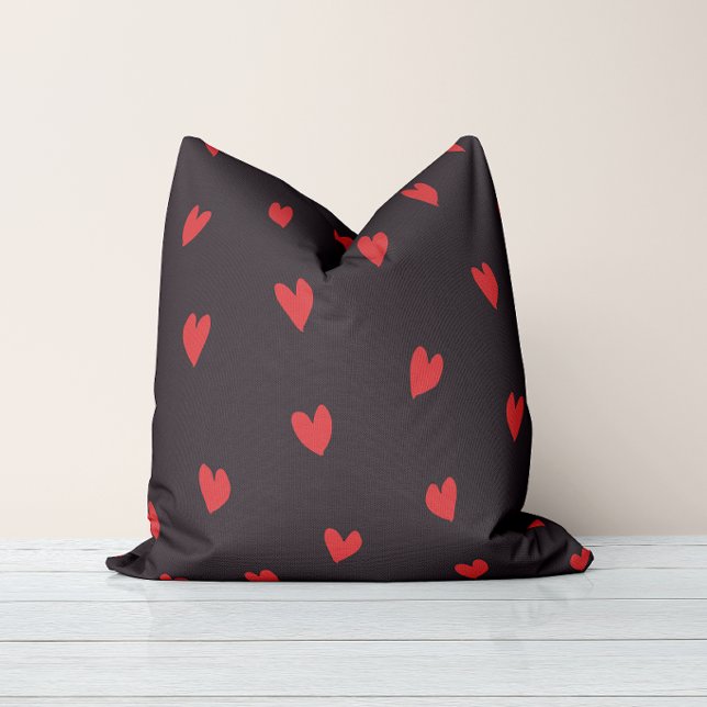 Liebende Touch Rotes Schwarzes Kissen (Von Creator hochgeladen)