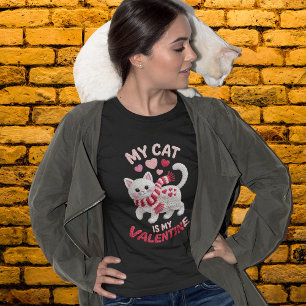 Liebenswerter Faux-Yarn-My-Cat-Is-My-Valentine-Des T-Shirt