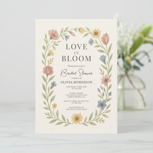 Liebesblüten Floral QR Code Brautjungfernparty Einladung (Stehend Vorderseite)